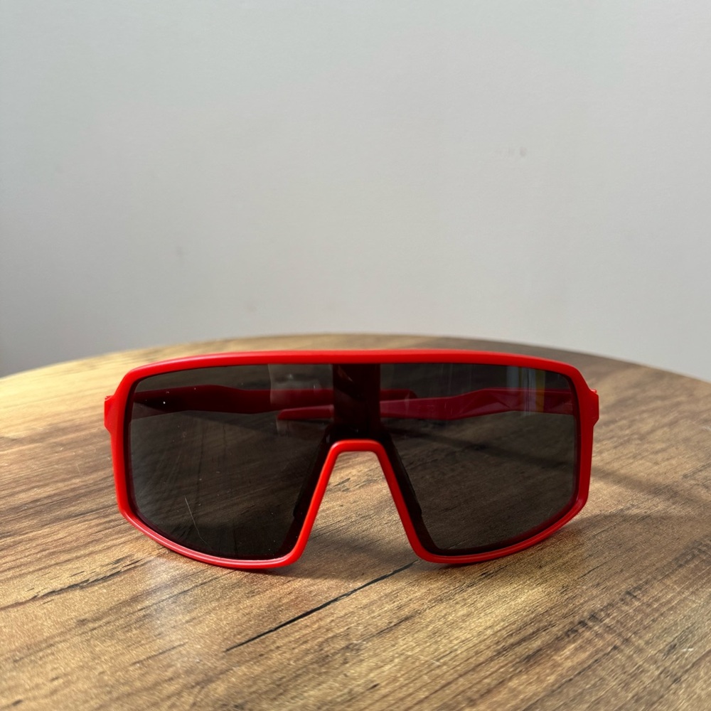 Perfect red sports glasses❤️